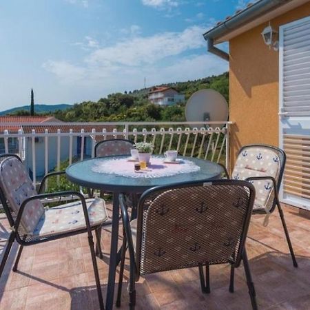 Apartment Petra Raslina المظهر الخارجي الصورة